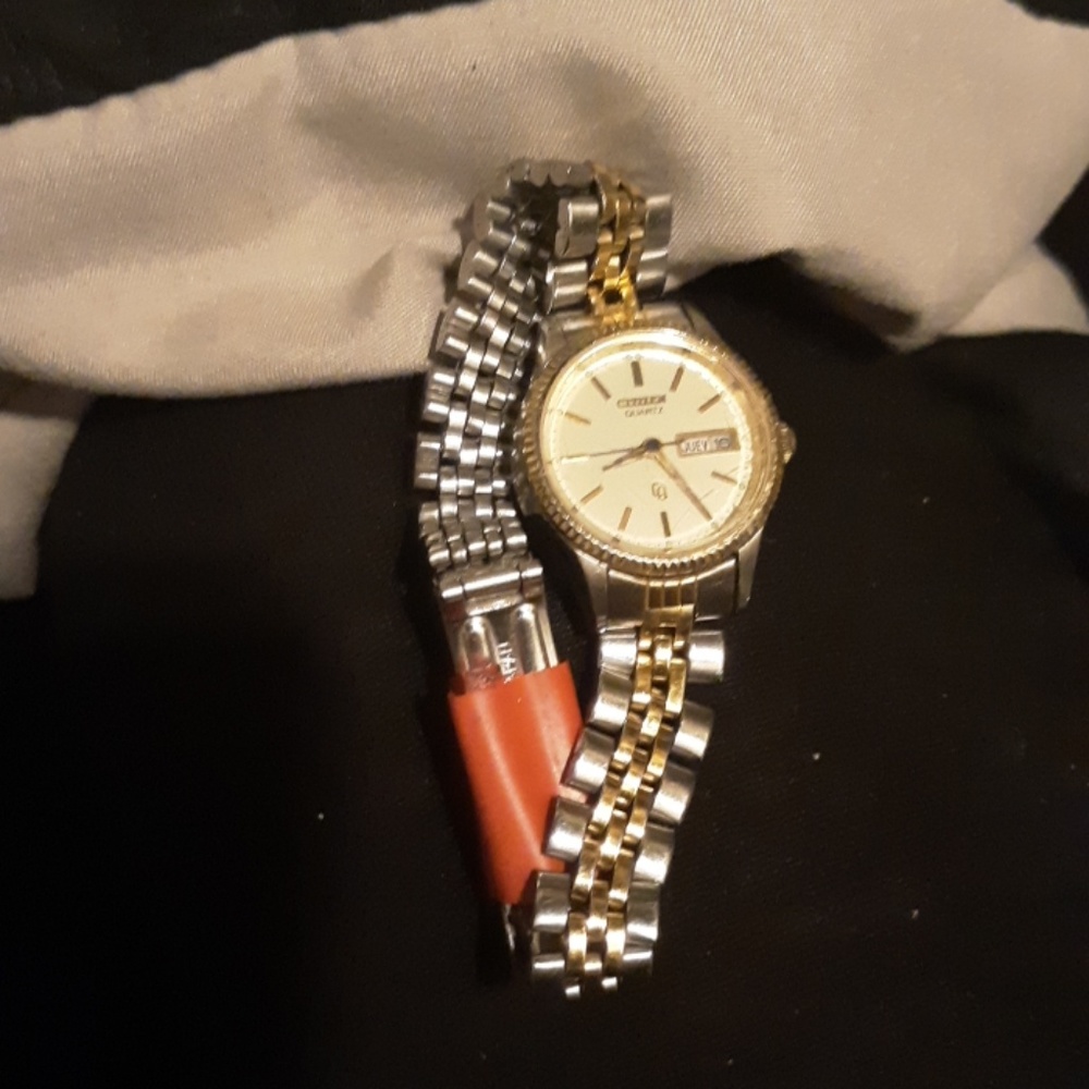Citizen quartz CQ